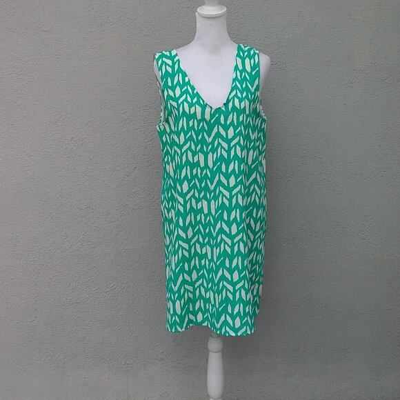 Anthropologie EVERLY Women's Shite Dress V Neck Green-White Printed Preppy  Med - Picture 1 of 6
